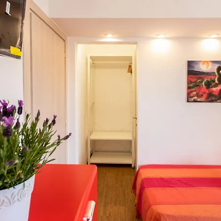 Center House Bed & Breakfast